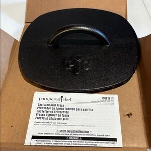 Pampered Chef Cast Iron Grill Press - Sleek Black